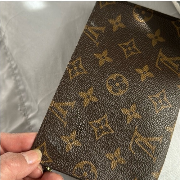 Authe Louis Vuitton monogram PM pouch - Picture 2 of 10